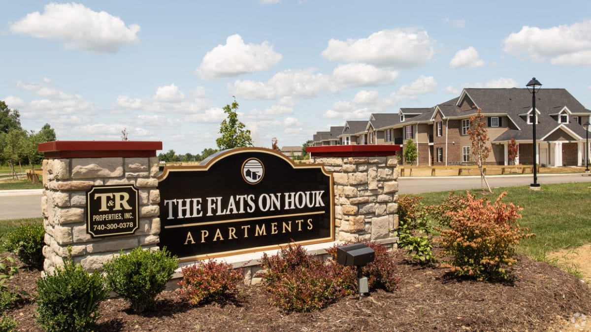 Delaware, Ohio Apartments for Rent The Flats on Houk